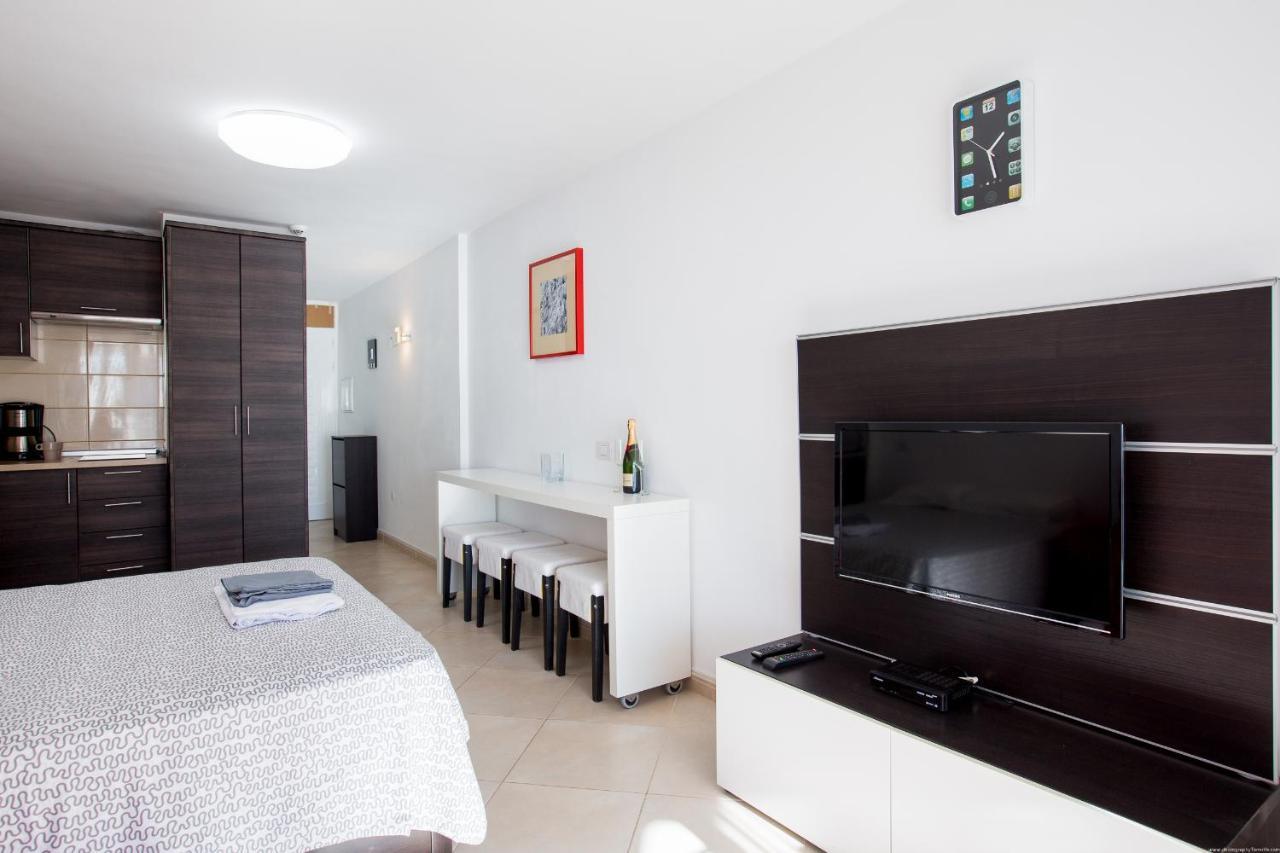 Go2tenerife Apart'mira Balcony W/ Sea View & Pool * Playa de las Americas (Tenerife)